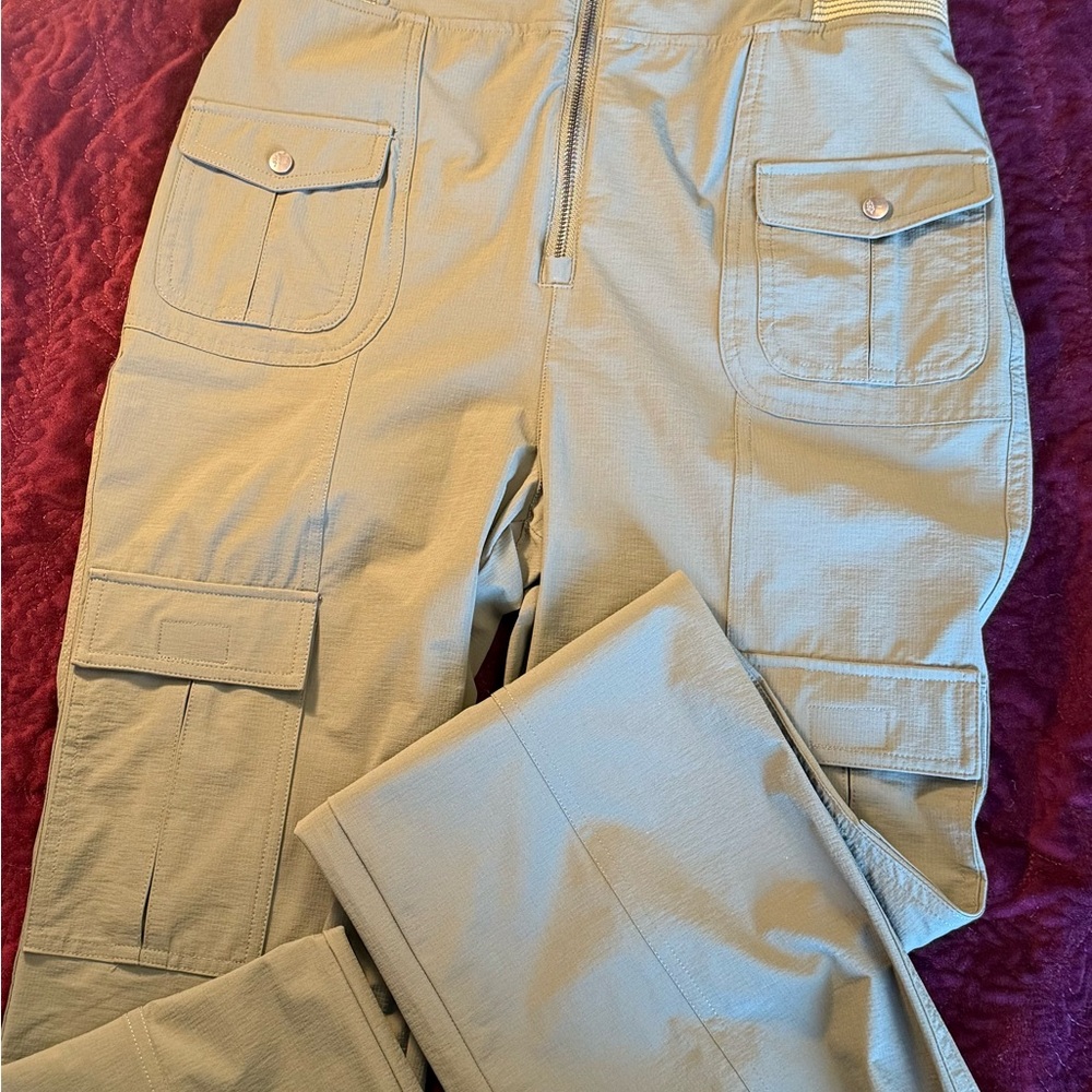 Woman’s Versatile Cargo jumpsuit, overall green/olive
